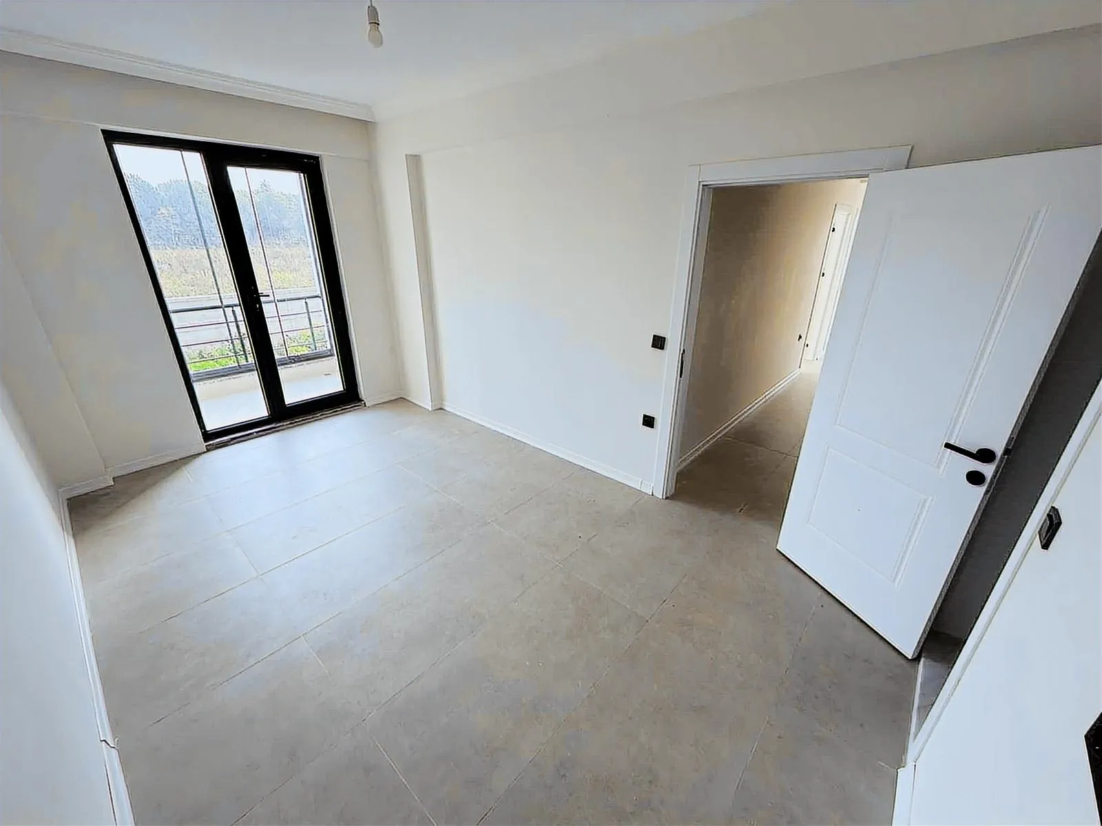 ARİFİYE HANLIKÖY'DE KİRALIK GENİŞ 2+1 DAİRE