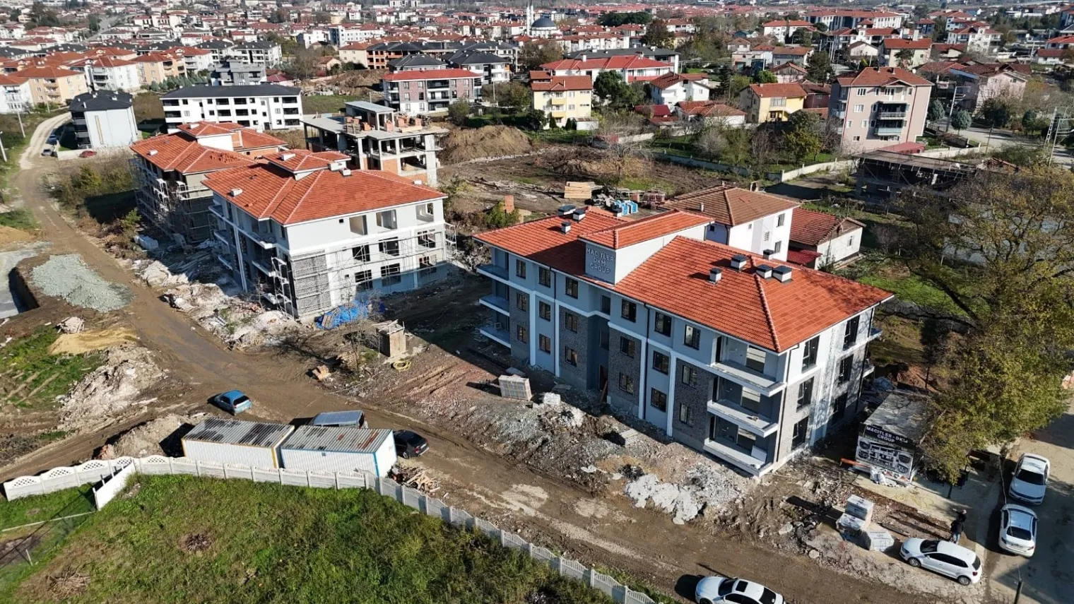 SAKARYA ARİFİYE FATİH MAHALLESİ 2+1 EBEBEYN BANYOLU LÜKS DAİRE