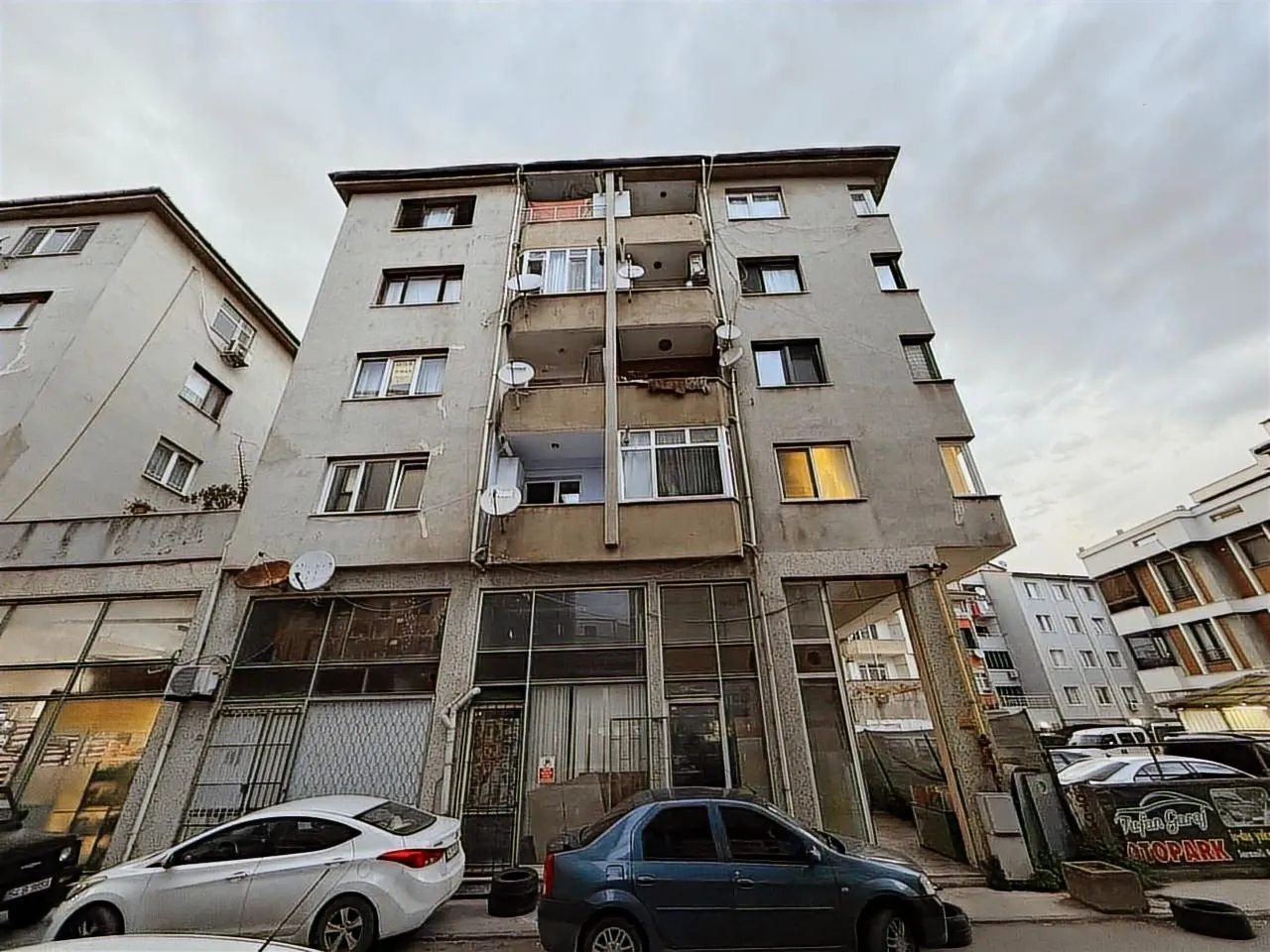 SAKARYA ADAPAZARI YAHYALAR MAHALLESİ'NDE 145 M2 GENİŞ 3+1 DAİRE