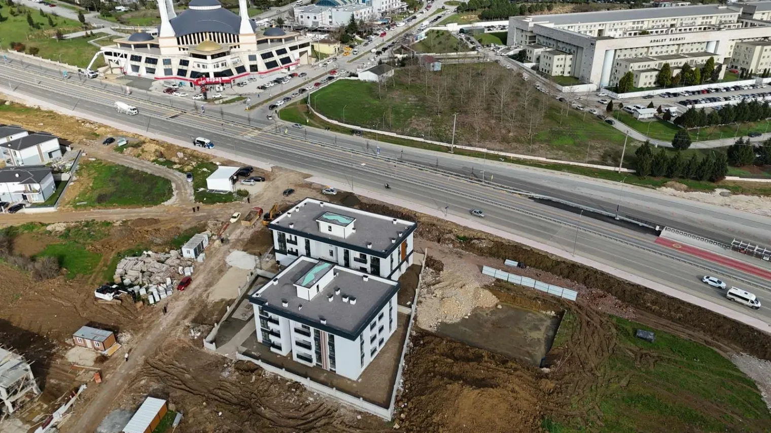 15TEMMUZ CAMİLİ MAH. SATILIK 3+1 112 M2 LÜX DAİRELER