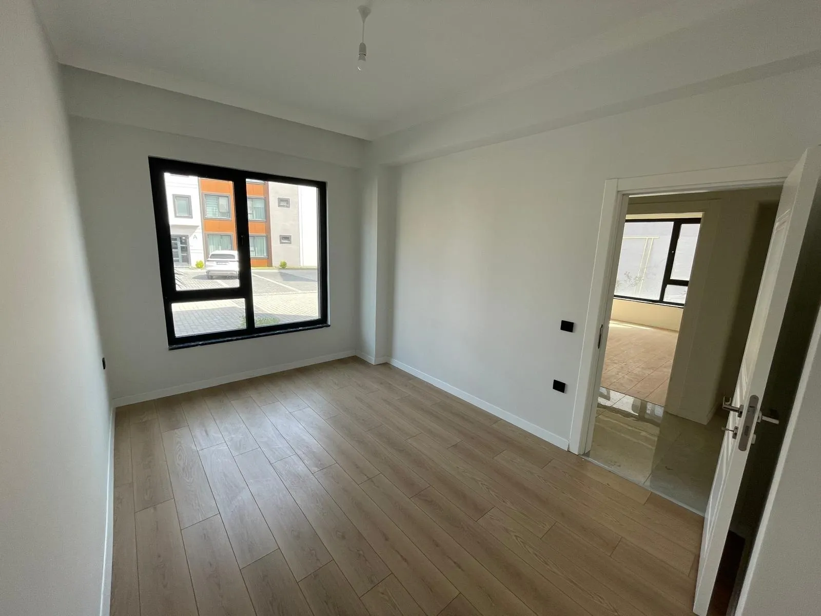 Serdivan 2.Cadde Merkezi Konumda Sıfır 4+1