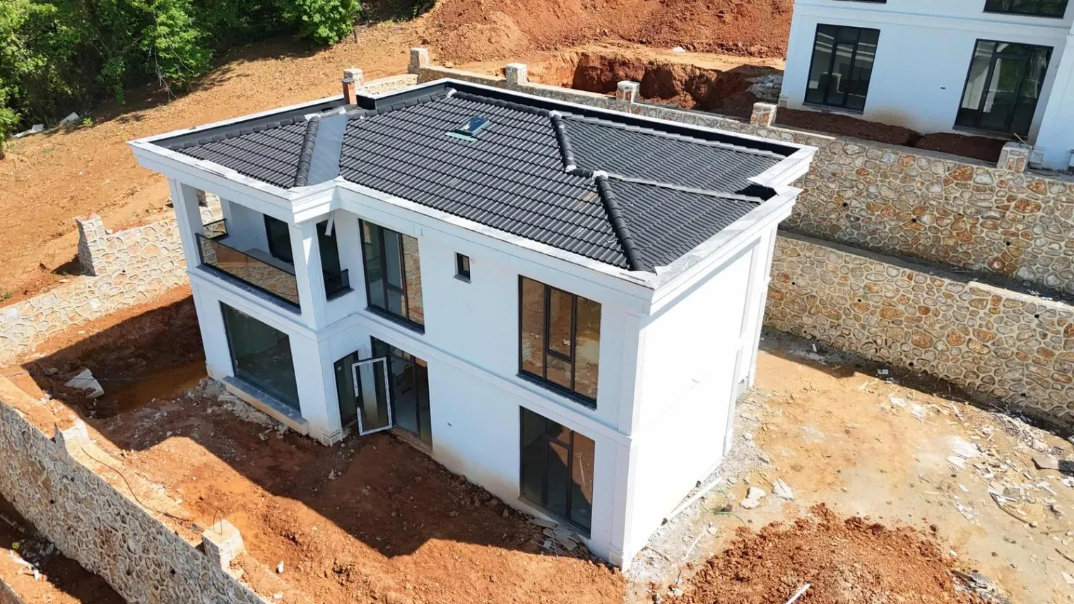 SAPANCA YANIK'TA SATILIK 5+1 245 M2 LÜX VİLALAR
