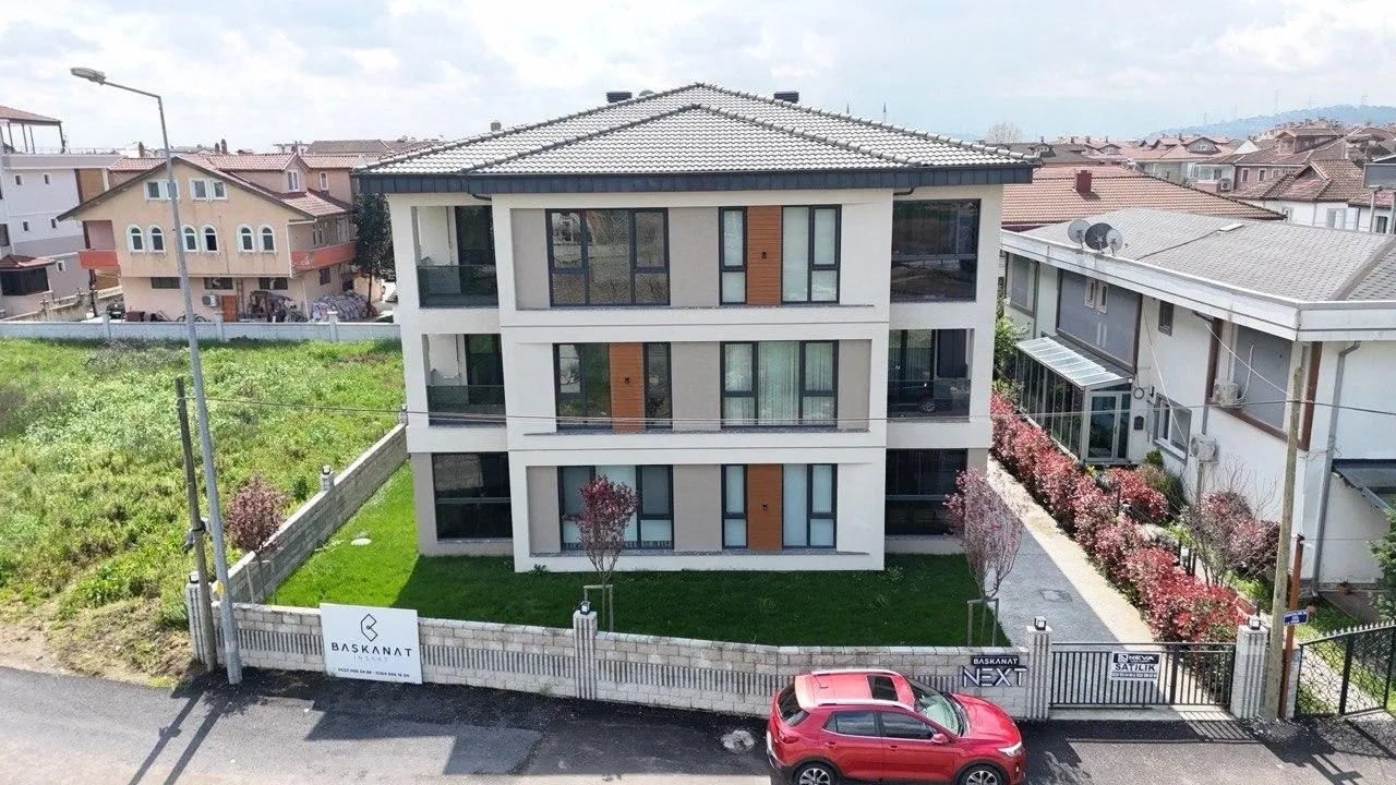 SERDİVAN AVM YAKINI 2+1 ARAKAT DAİRE