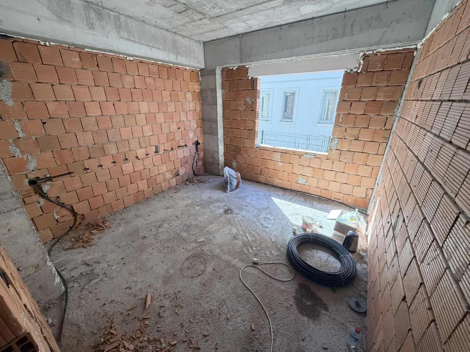 ADAPAZARI TUZLA MAH. PROJEDEN SATILIK 3+1 117 M2 DAİRELER.