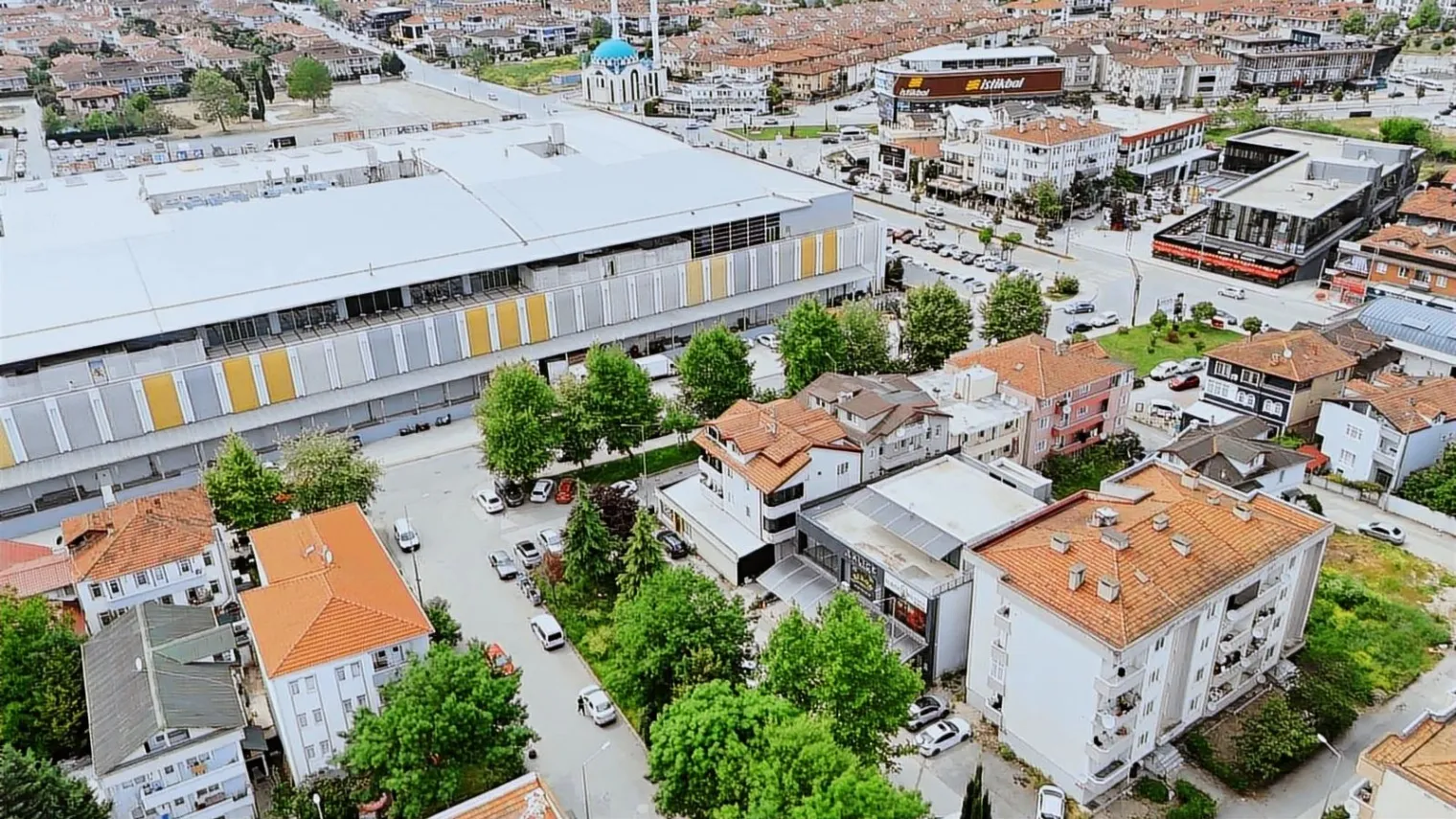 SERDİVAN ARABACIALANI MAH. SATILIK 460 M2 DÜKKAN