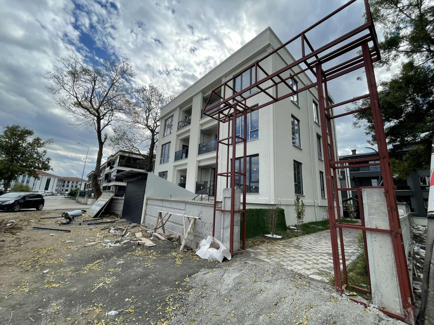 SERDİVAN YAZLIK'TA SATILIK 2+1 DAİRE